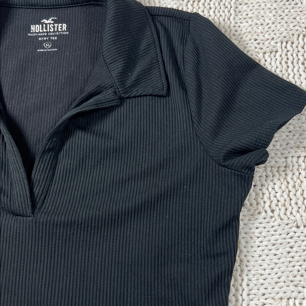 Hollister Ribbed Baby Tee - Picture 3 of 10